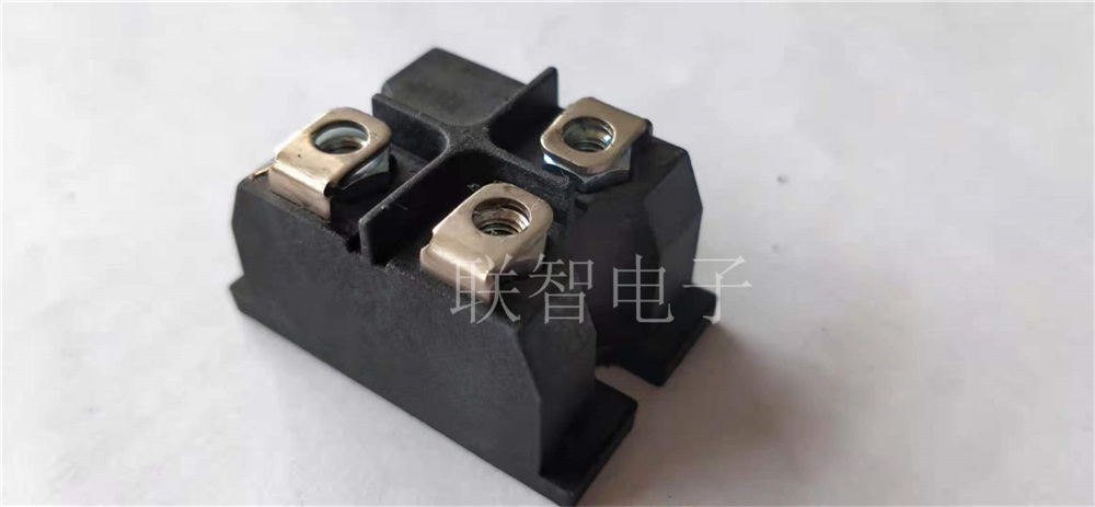 薄膜電阻和厚膜電阻的*大區(qū)別是什么？